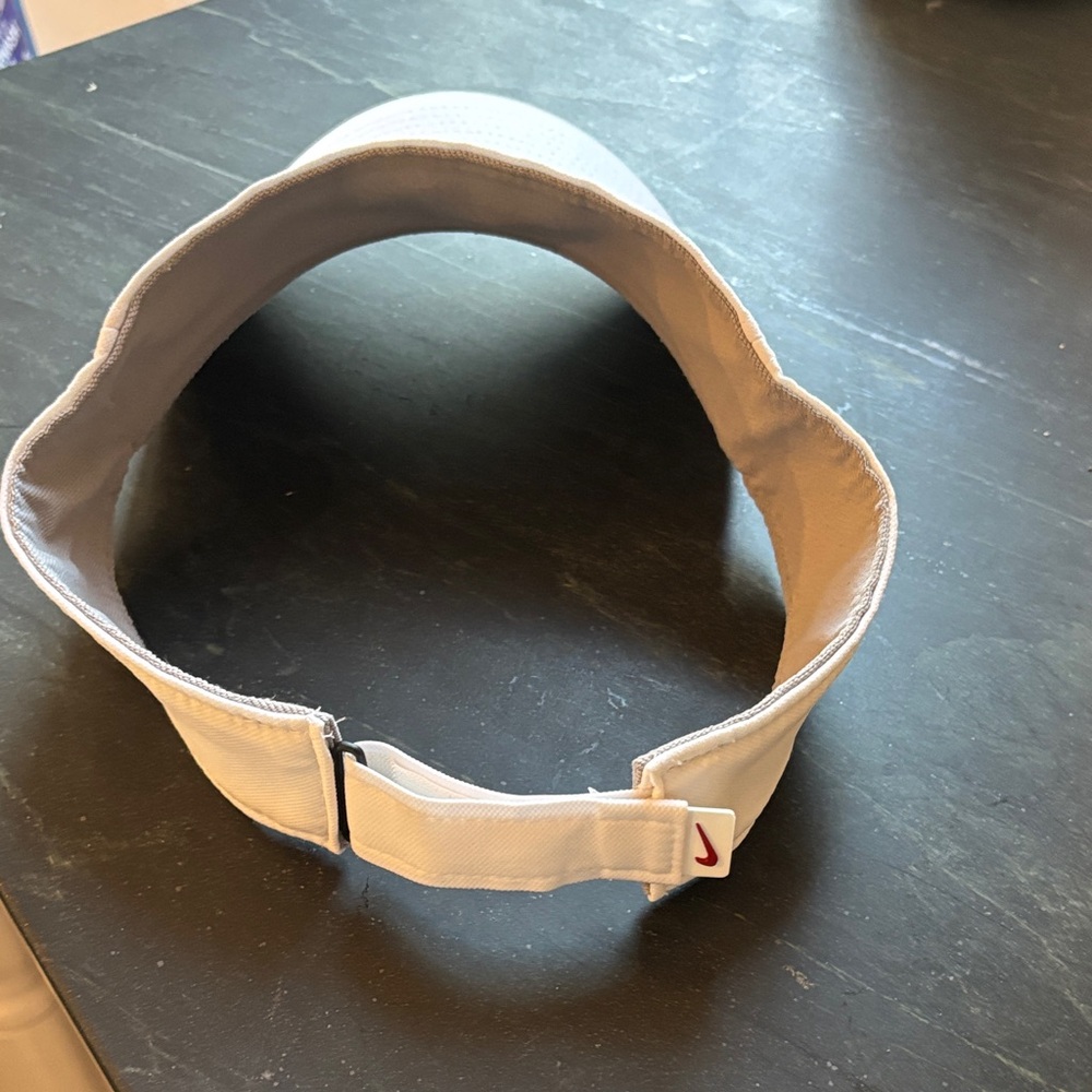 Nike White Visor with Red Emblem - Picture 4 of 4